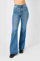 Judy Blue Medium Washed High Waisted Classic Flare Jeans MD