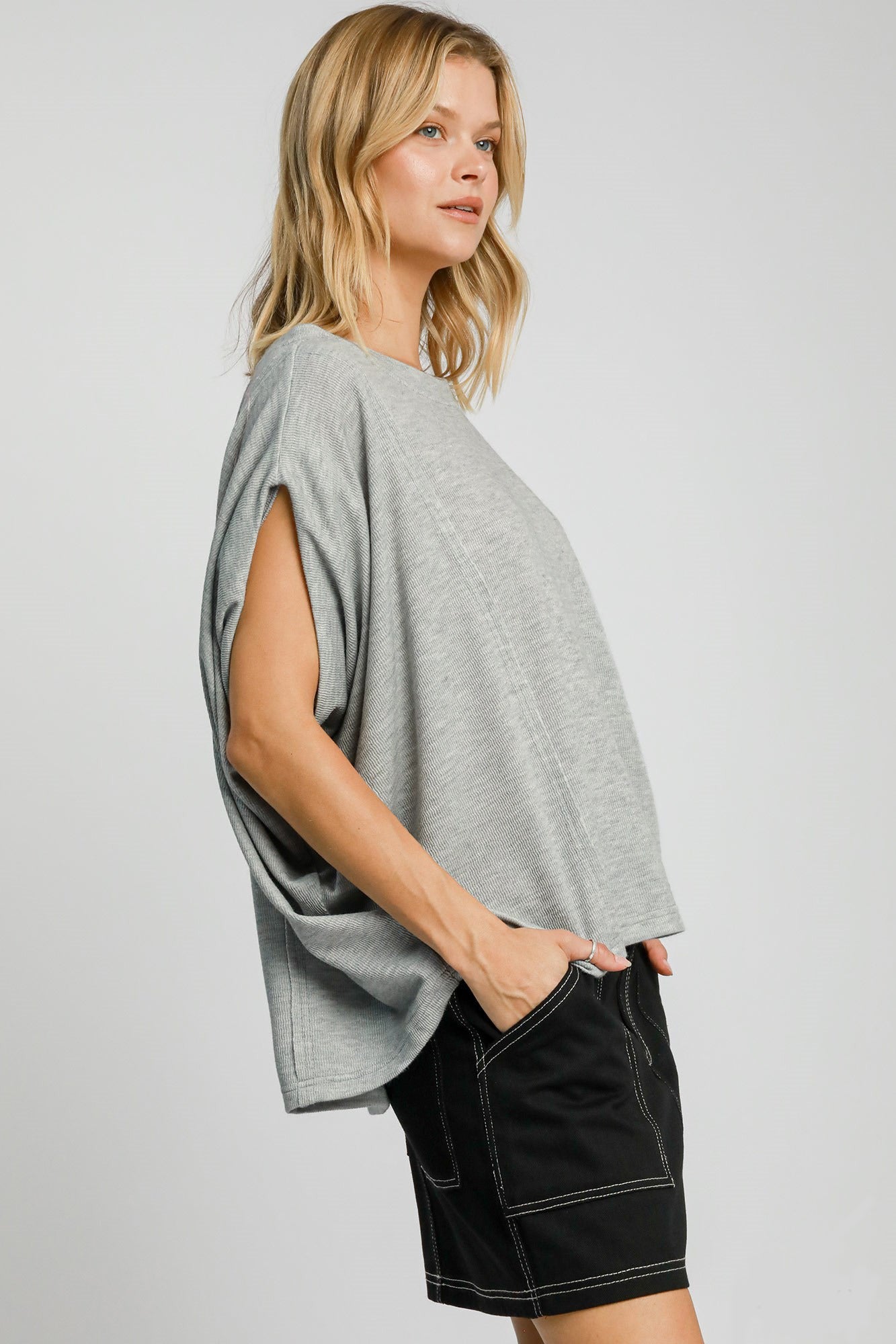 Umgee Gray Exposed Seam Round Neck Batwing Sleeve Knit Top Shirts & Tops