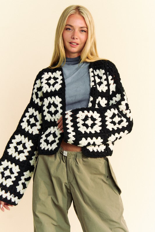 Davi & Dani White & Black Two Tone Flower Square Crochet Open Front Cardigan Trendsi