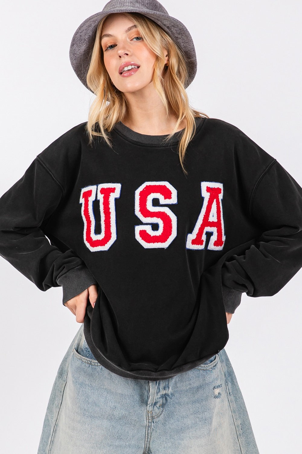 SAGE + FIG Mineral Washed USA Letter Patch Round Neck Sweatshirt in Black Trendsi