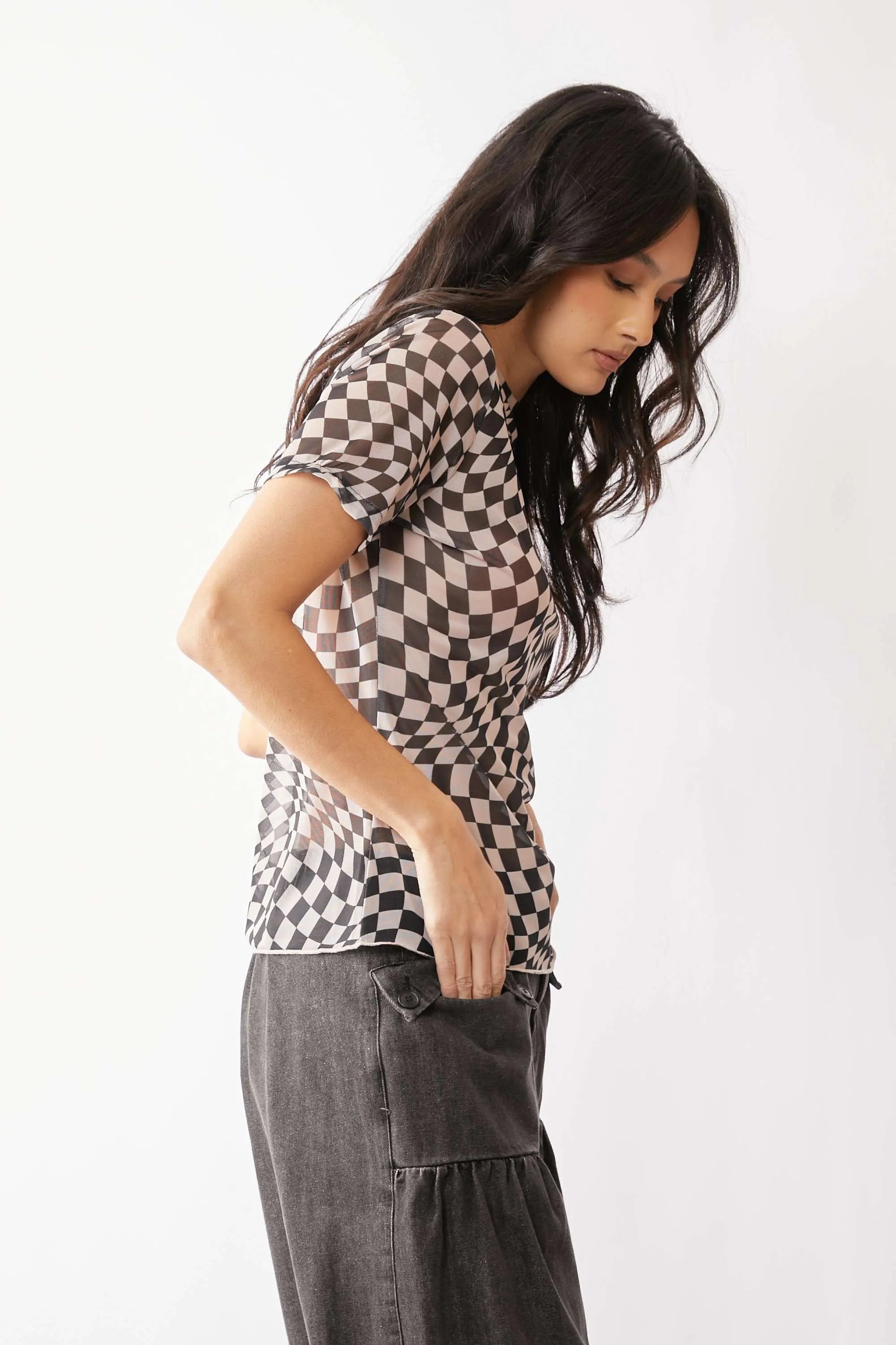 Davi & Dani Checker Board Printed Mesh Short Sleeve Top