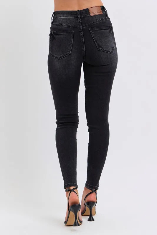 Judy Blue Black Mid Rise Tummy Control Skinny Jeans