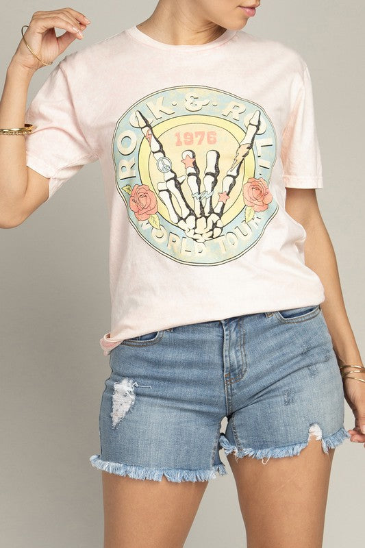 Lotus Fashion Collection Rock & Roll World Tour Graphic Top L Pink Mineral Wash Lotus Fashion Collection