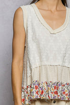 POLCream Floral Print V-Neck Textured Tank