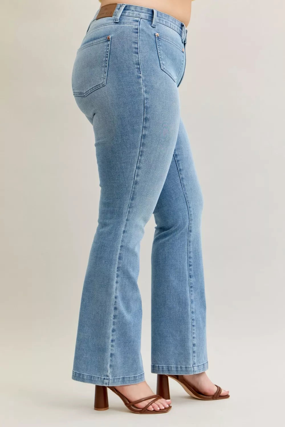 Judy Blue Medium Washed Mid Rise Bootcut Jeans with Contrast Wash & Front Patch Pockets