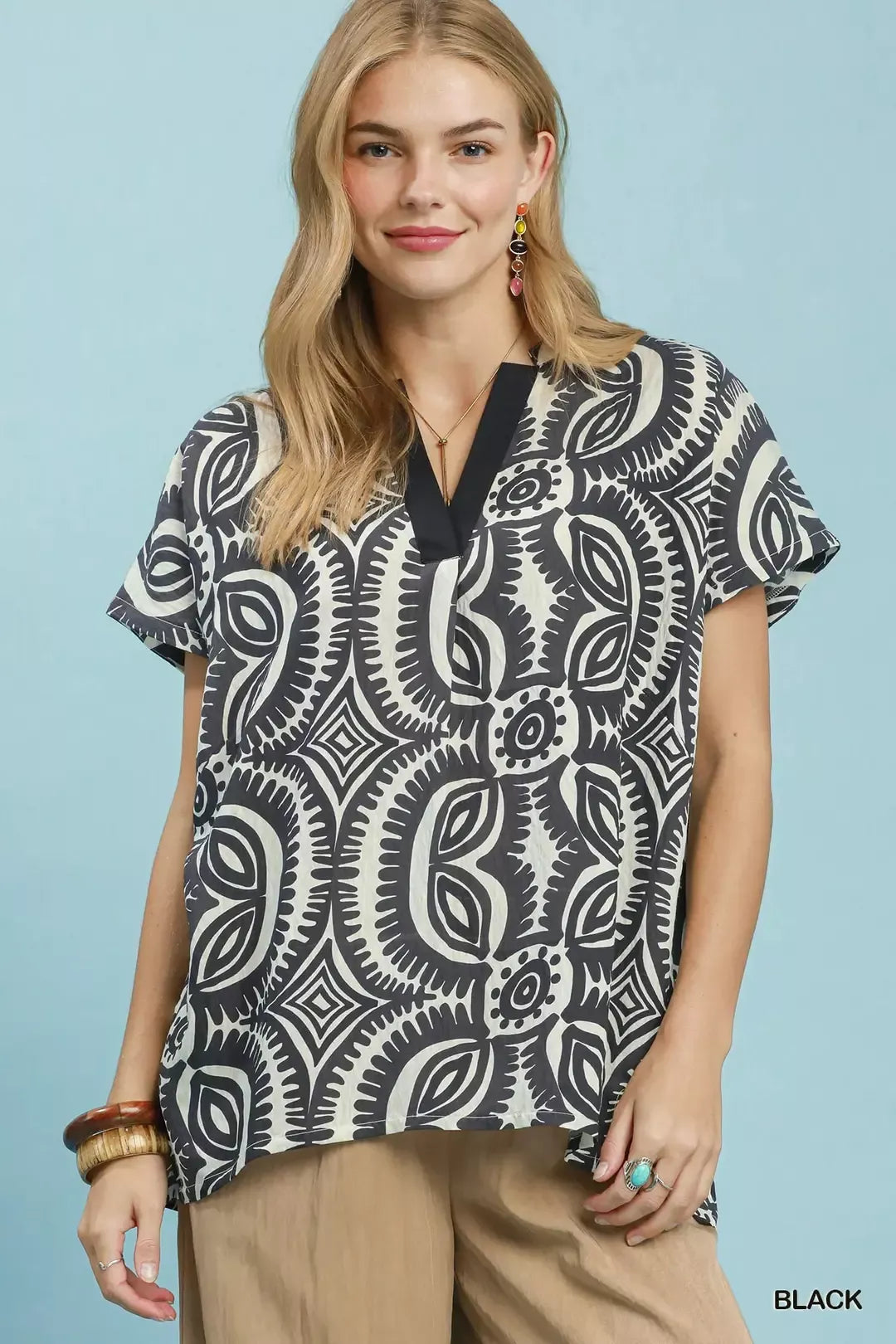 Umgee Black Geometric Print V-Neck Short Sleeve Top BLACK