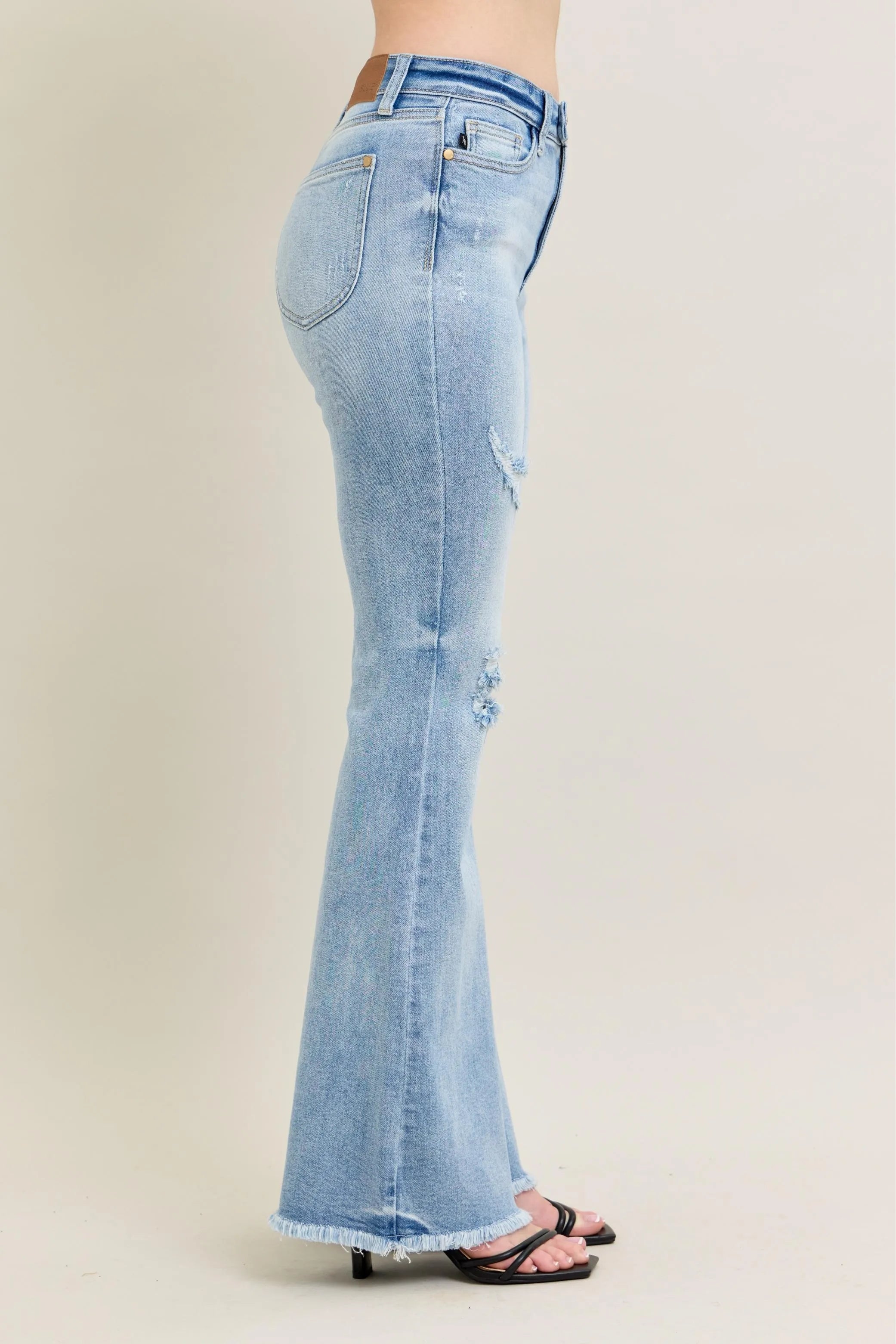 Judy Blue High Waisted Flare Jeans W/ Shield Pockets