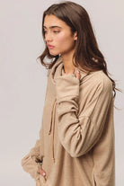 BiBi Taupe Solid Side Pocket Thumb Top
