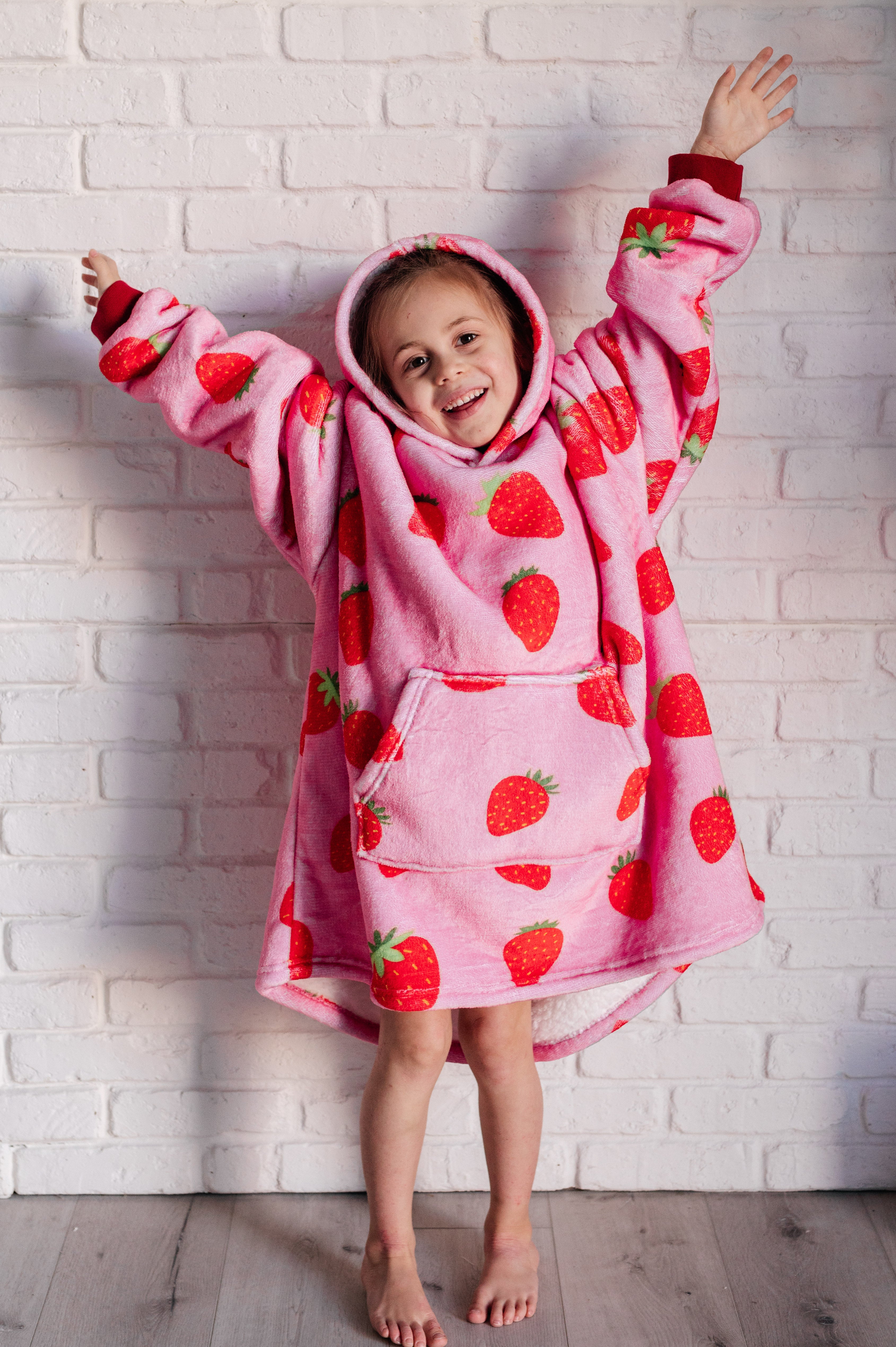 Kids Oversized Hoodie Blanket in Strawberry Sweatshirts & Hoodies