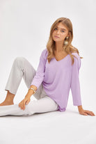 Dear Scarlett Signature Classic V-Neck Top Lilac Womens