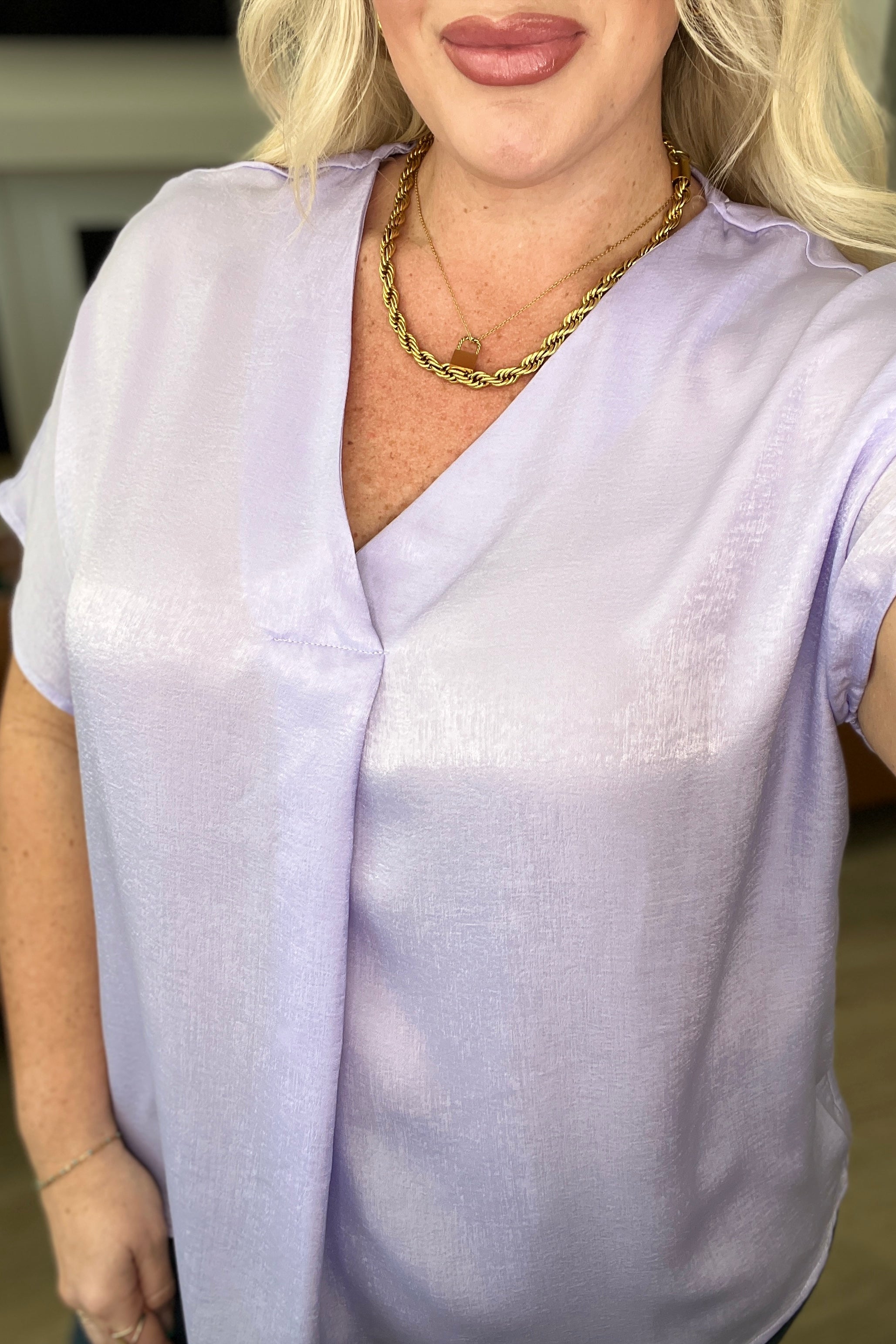 Andree by Unit Pleat Front V-Neck Top in Lavender Ave Shops