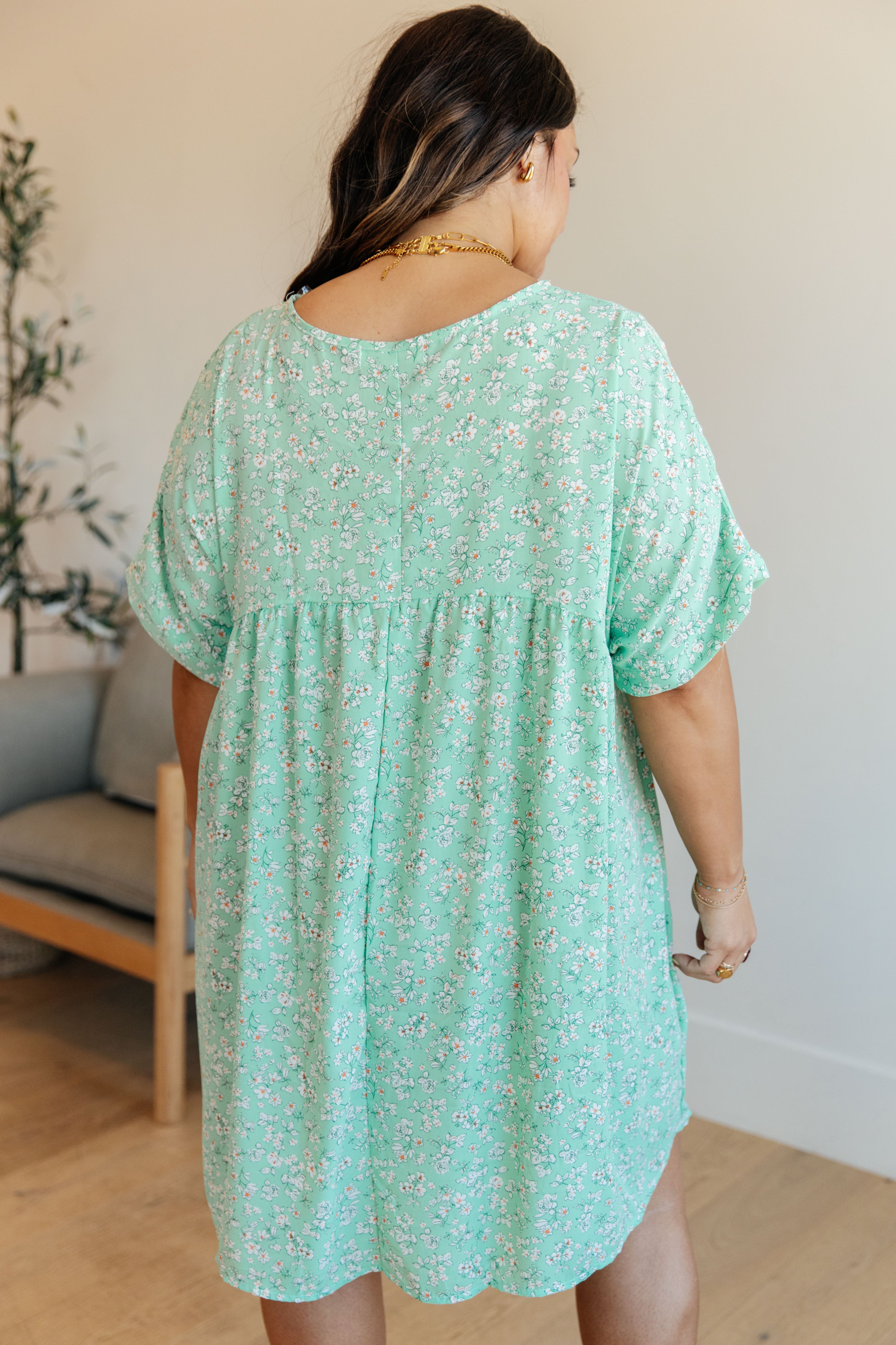 Haptics Rodeo Lights Dolman Sleeve Dress in Mint Floral Ave Shops 3-12-24