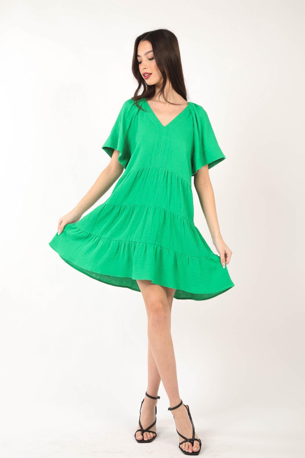 VERY J Kelly Green Textured V-Neck Ruffled Tiered Dress Trendsi